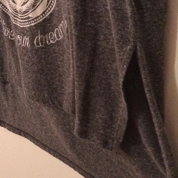 Gray graphic tee - Picture 3 of 3